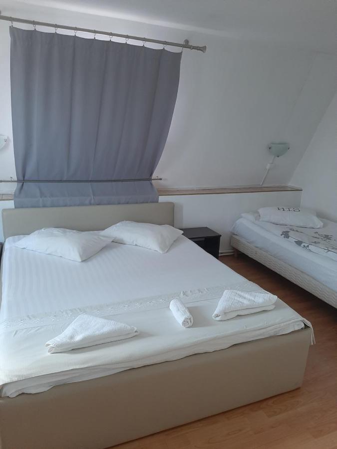 Piccola Italia Casa Racovita Cluj-Napoca Buitenkant foto