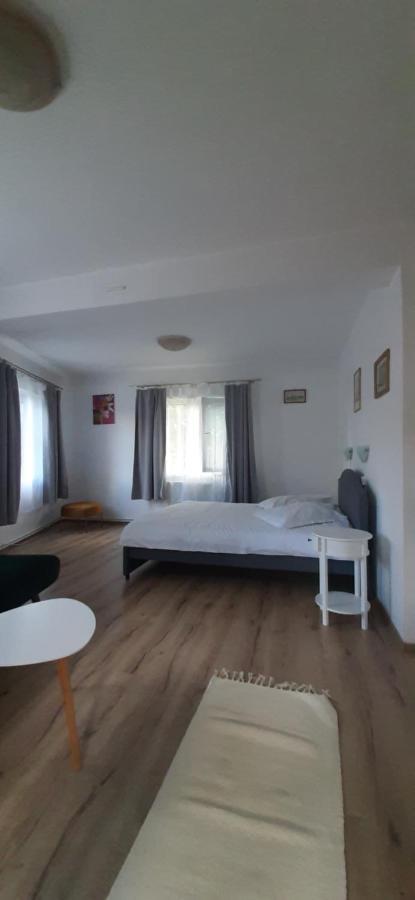 Piccola Italia Casa Racovita Cluj-Napoca Buitenkant foto