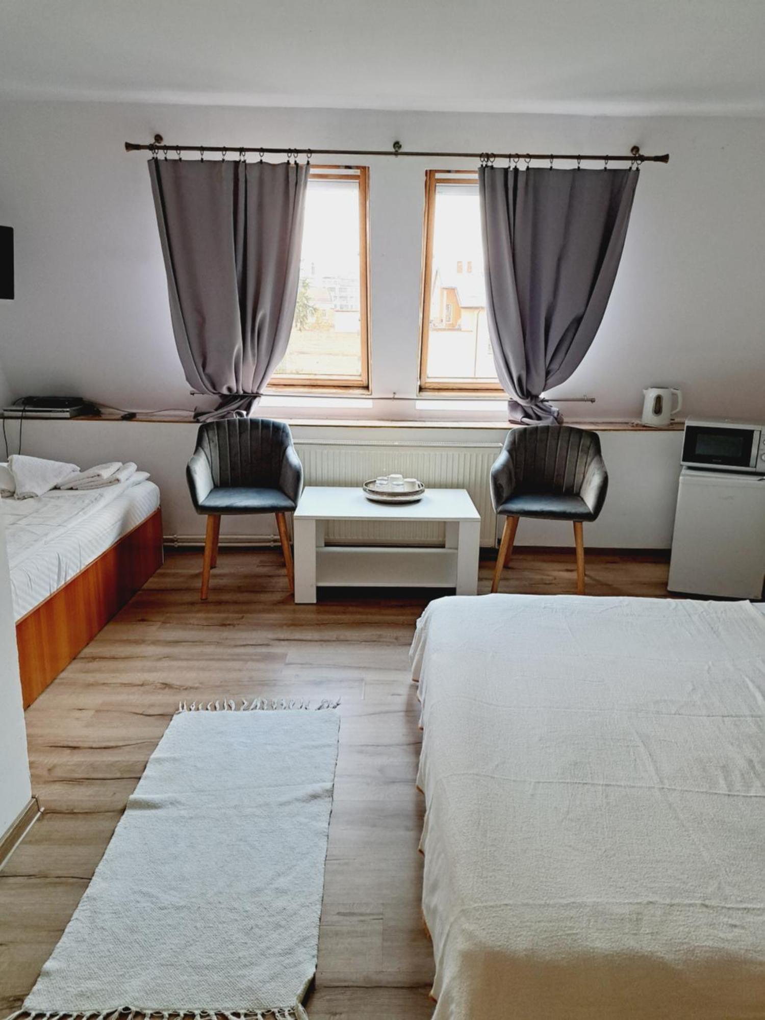 Piccola Italia Casa Racovita Cluj-Napoca Buitenkant foto